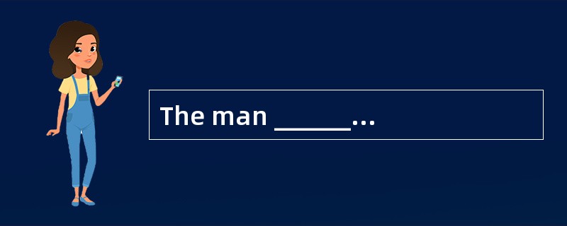 The man ______Mary was so tall that she could hardly see the show.