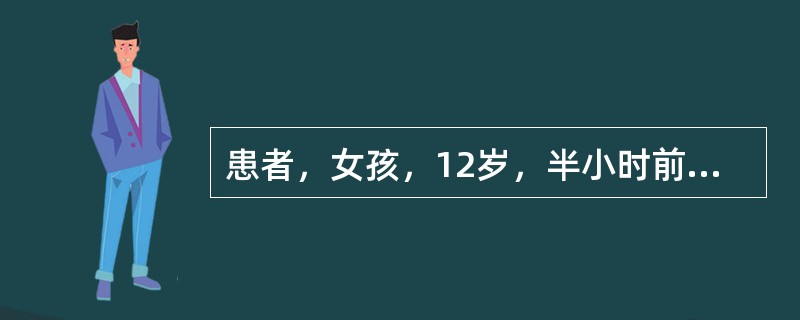 患者，女孩，12岁，半小时前从自行车后座上摔下右肘撑地，后肘上肿痛。医师检查发现下列情况即诊断为肱骨髁上骨折。其主要依据是